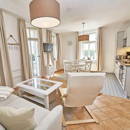 Nur 50 Meter Zum Strand, Concordia Apartment *