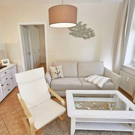 Nur 50 Meter Zum Strand, Concordia Apartment